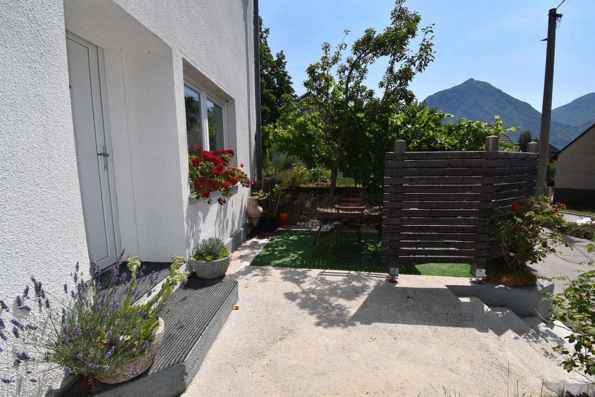 Apartments Free Alps, Massage & Wine Bovec Bagian luar foto